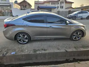 Hyundai Elantra Limited 4dr Sedan (1.8L 4cyl 6A) 2015 Gray