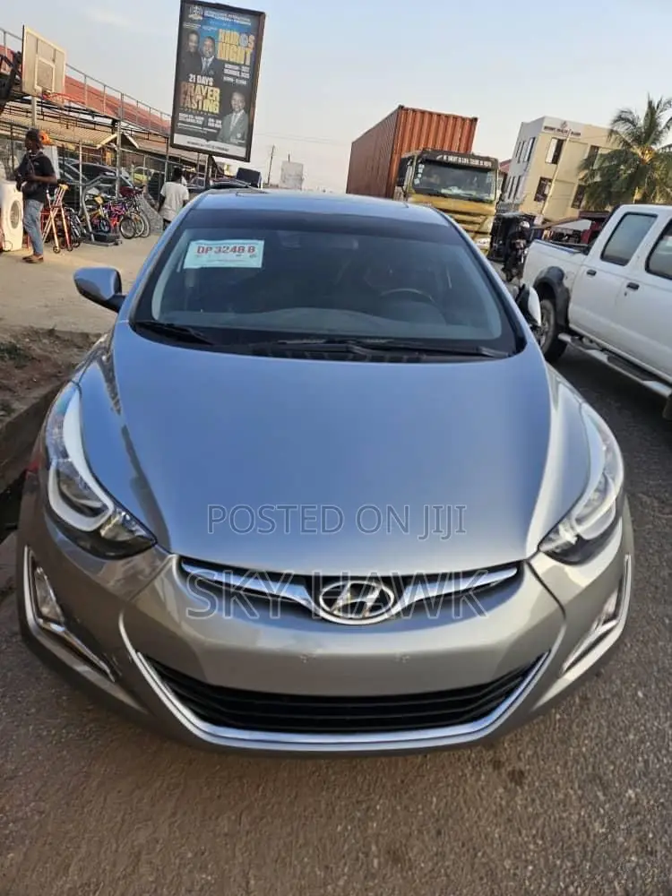 Hyundai Elantra Limited 4dr Sedan (1.8L 4cyl 6A) 2015 Gray