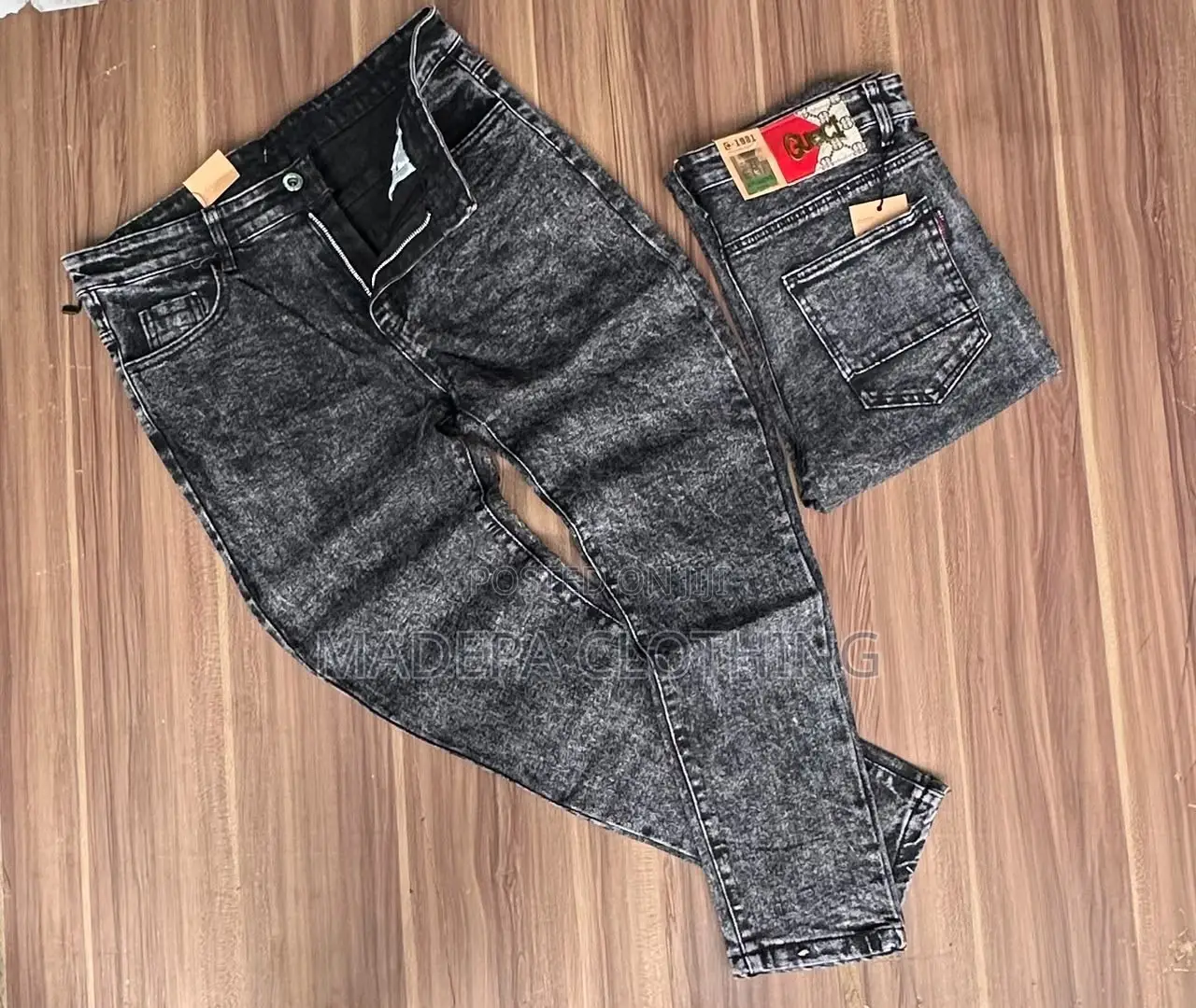 Official Faded Design Jeans