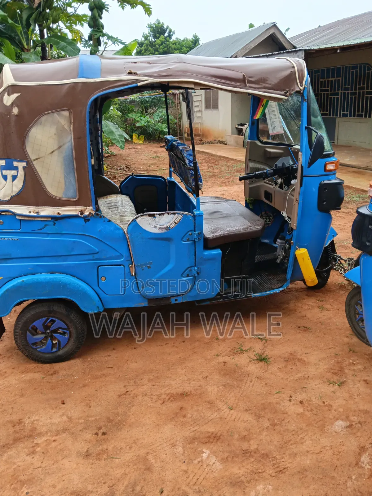 Bajaj RE 2025 Blue