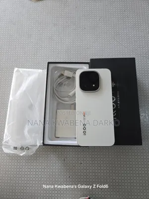 Vivo iQOO 15 512 GB White