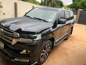 Toyota Land Cruiser 4.5 V8 GXR 2011 Black