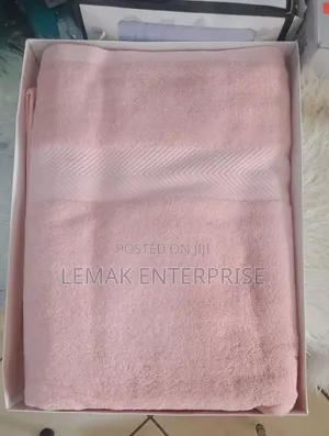 100 Percent Bath Towel 30" by 53"