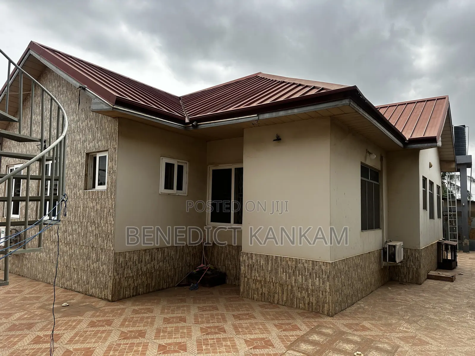Furnished 5bdrm House in Lakeside for sale