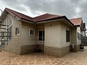 Furnished 5bdrm House in Lakeside for sale