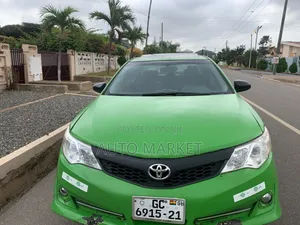 Toyota Camry 2014 Green