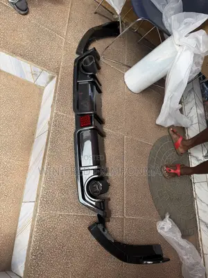Honda Civic Back Bumper Diffuser With Exhaust Mouth