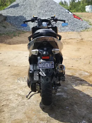 Yamaha Majesty 2018 Silver