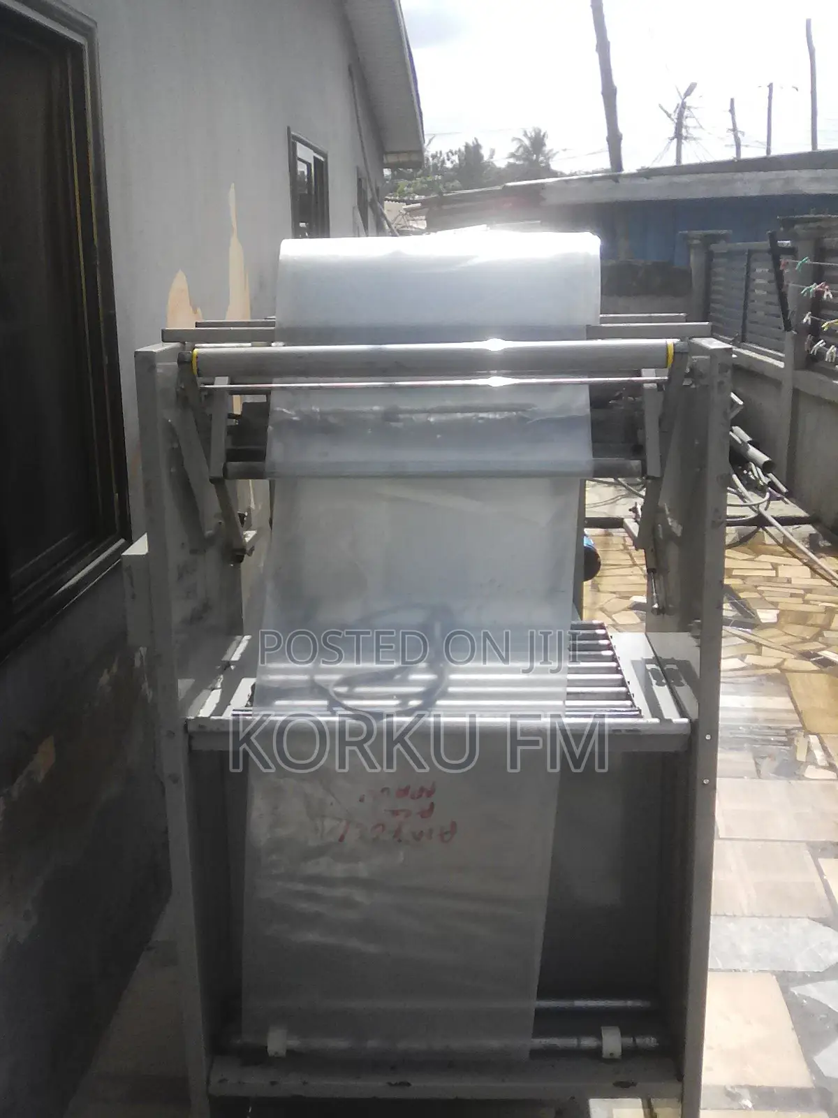 Industrial Shrink Wrapper