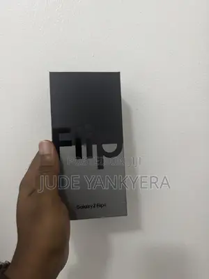 New Samsung Galaxy Z Flip4 256 GB Black