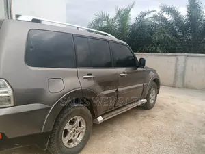 Mitsubishi Pajero 2008 Brown