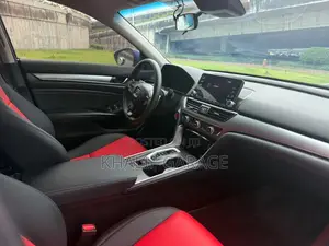 Honda Accord Sport (2.0L 4cyl Turbo 6M) 2019 Blue