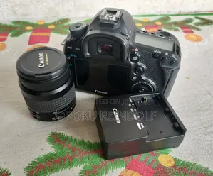 Canon 5D Mark Iii With 35-80mm Lens