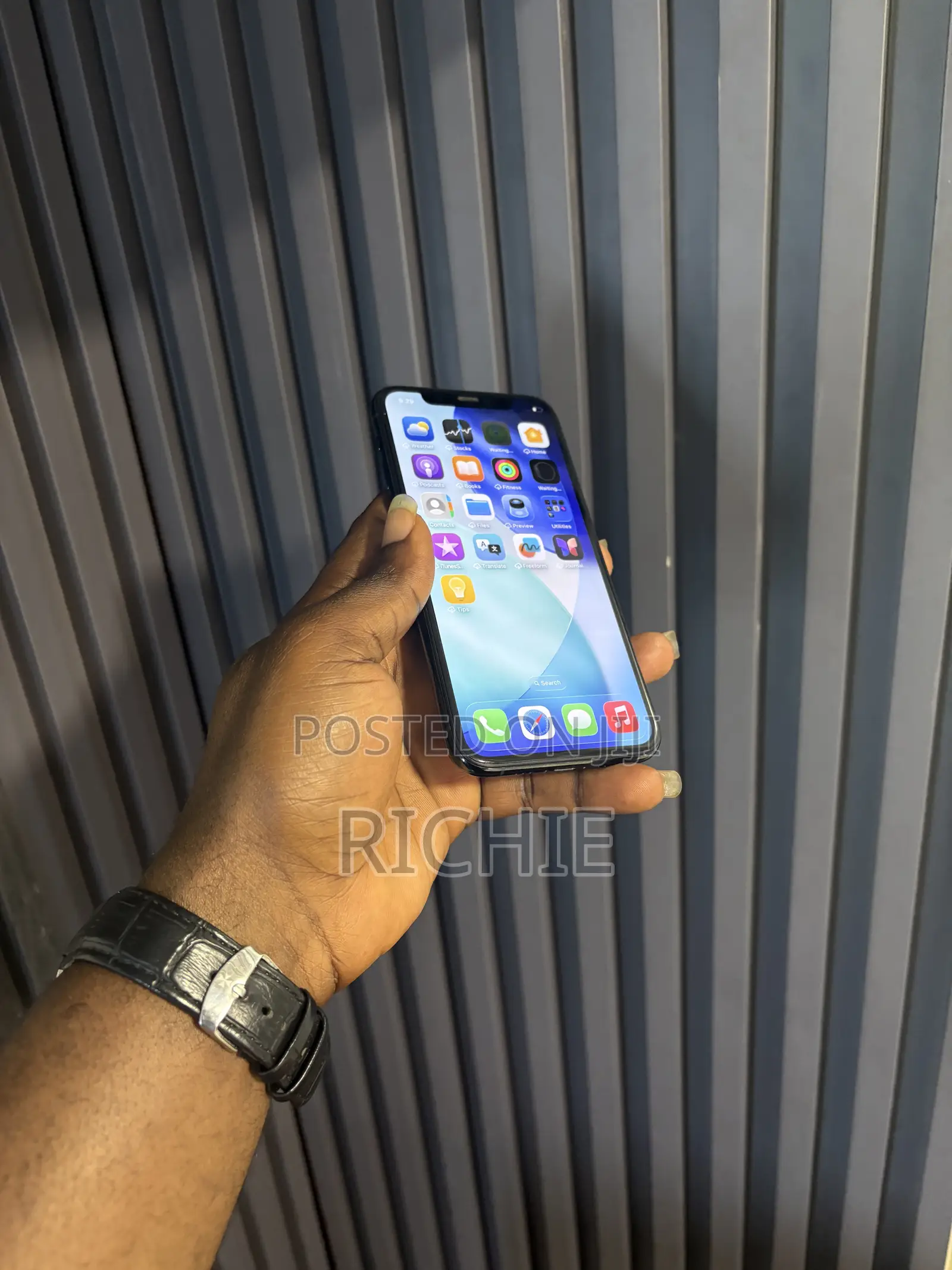 New Apple iPhone 11 Pro 64 GB