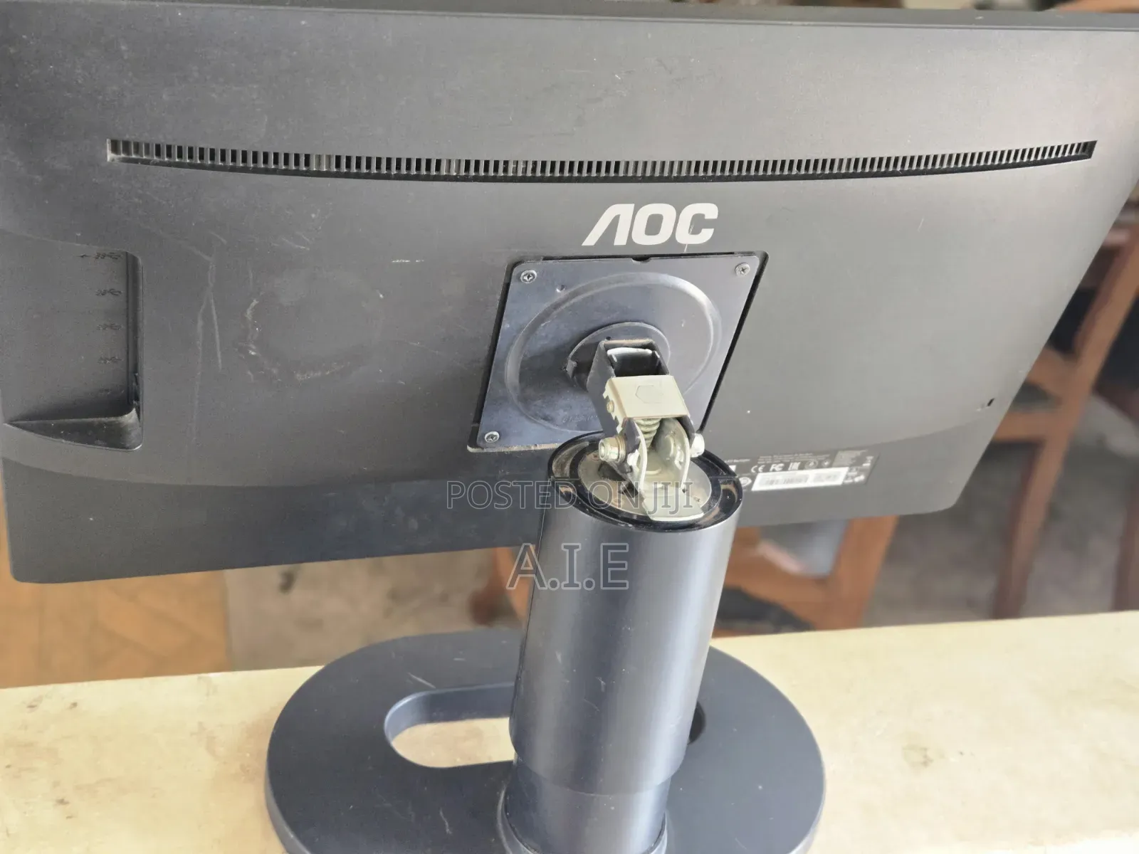24 Inch AOC Ips Edgeless Monitor