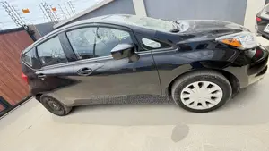 Nissan Versa 2016 Black