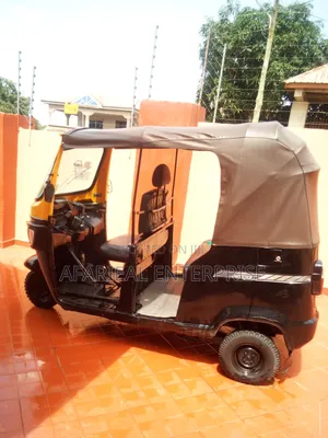 Bajaj 2017 Black