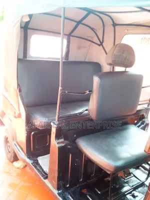 Bajaj 2017 Black
