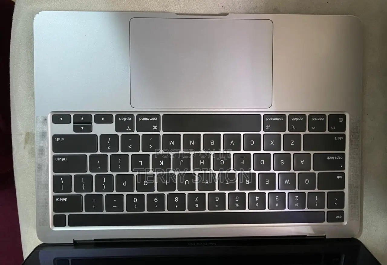 Laptop Apple MacBook Pro 2015 16GB Intel Core i7 SSD 512GB