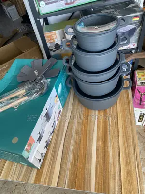DONNOR Cookware Set - 4 Casseroles + 1 Fry Pan