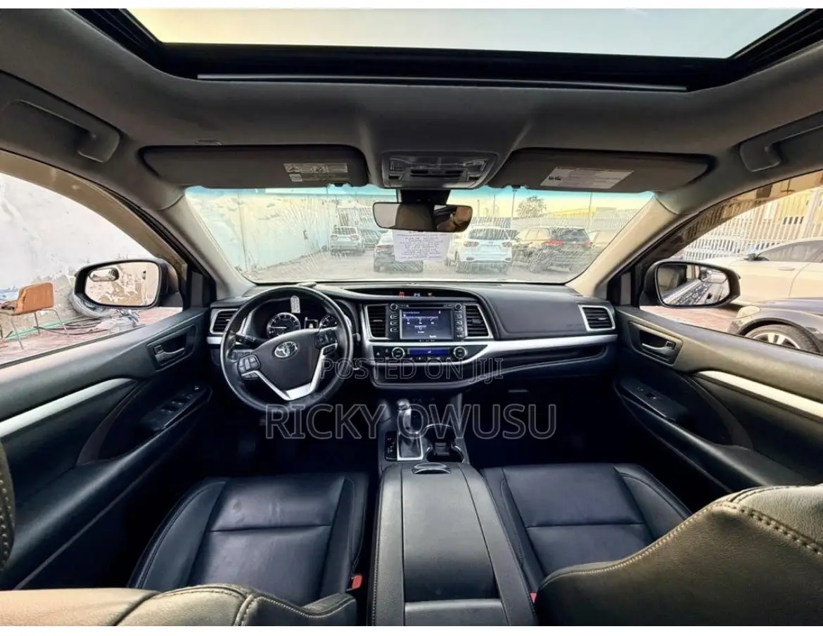 Toyota Highlander XLE 2019 Black