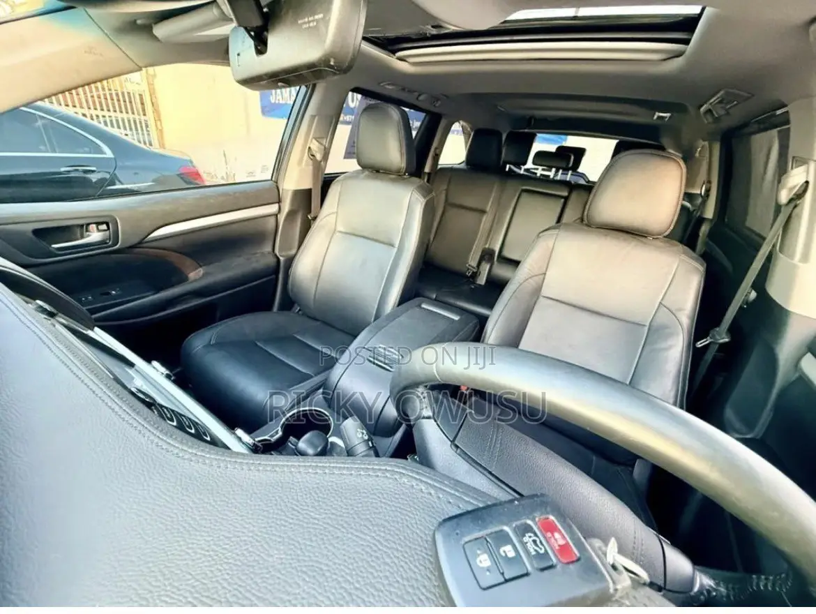 Toyota Highlander XLE 2019 Black