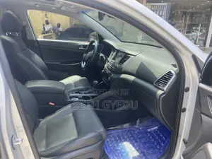 Hyundai Tucson 2016 Silver