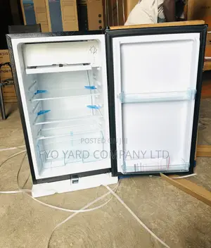 Sleek Design Nasco Fridge and Freezer 92liters Table Top