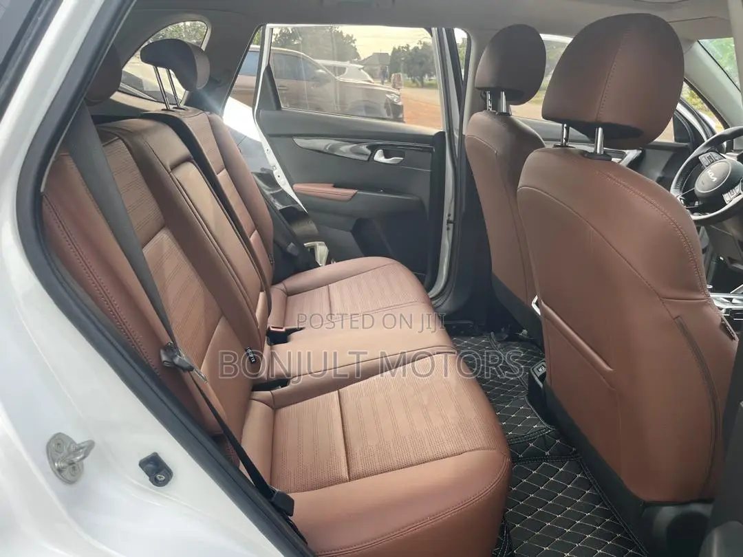 Kia Sportage 2021 White