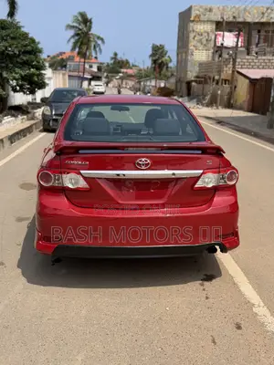Toyota Corolla S 4dr Sedan (1.8L 4cyl 4A) 2013 Red