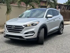 Hyundai Tucson Limited AWD 2016 Silver