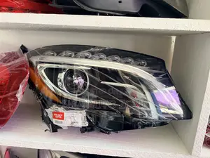 Mercedes Benz GLA- Class (X156/W156) Head Light Pair With Charge