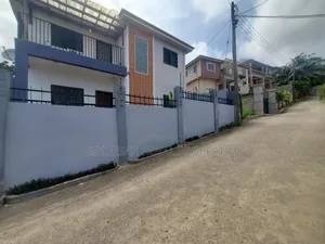 3bdrm House in Kwabenya for rent