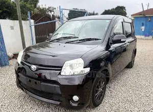 Toyota Sienta 2013 Black