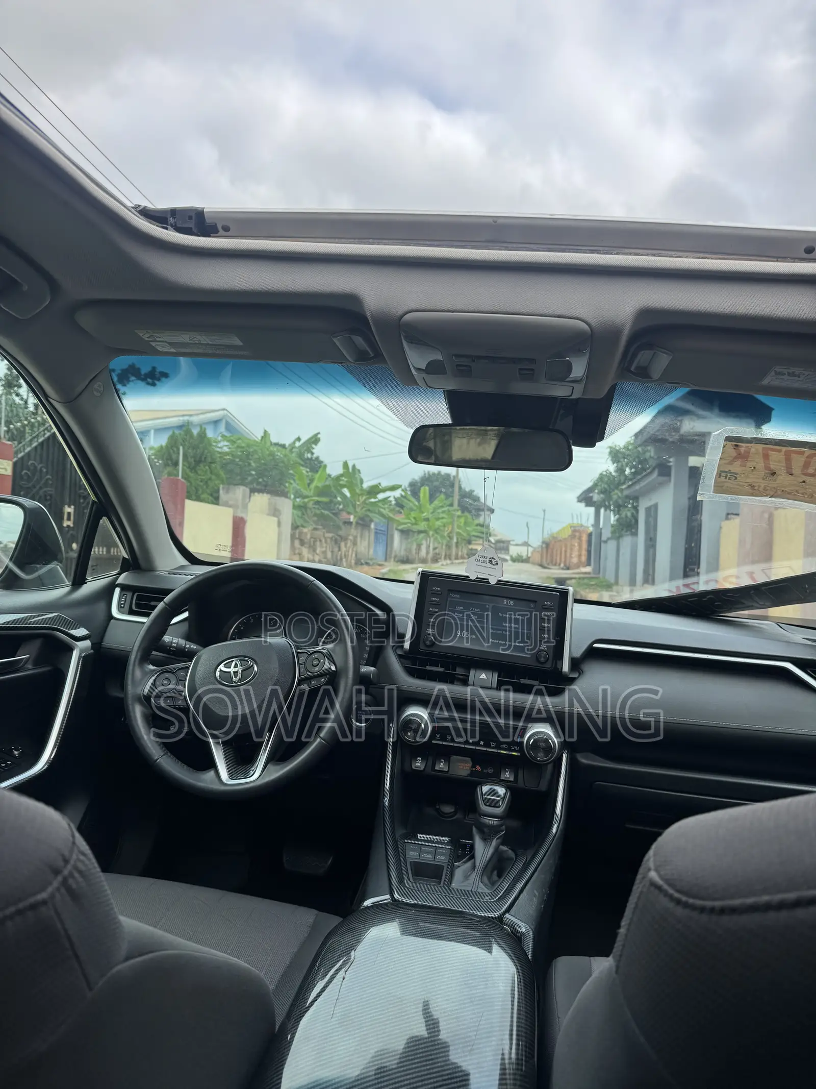 Toyota RAV4 2020 Blue