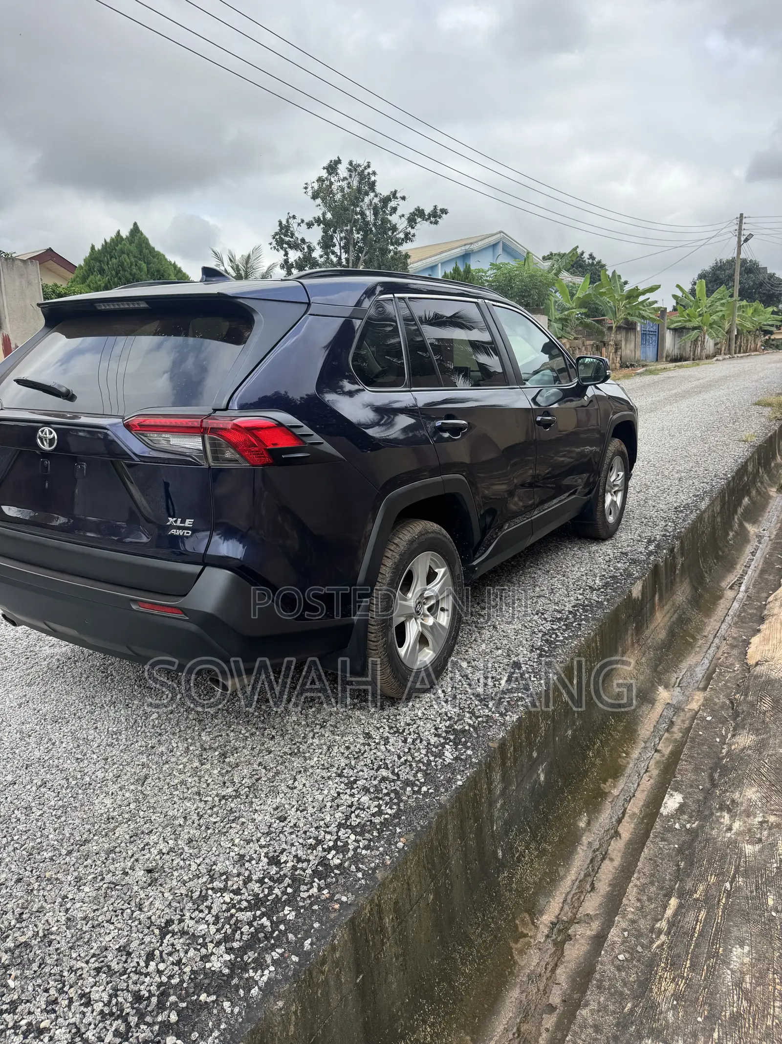 Toyota RAV4 2020 Blue