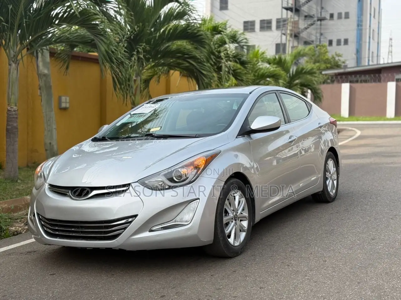 Hyundai Elantra 2015 Silver