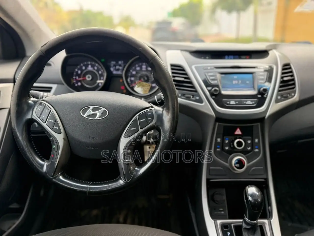 Hyundai Elantra 2015 Silver