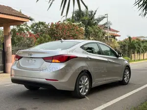 Hyundai Elantra 2015 Silver