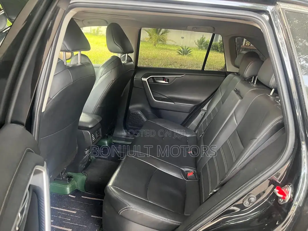 Toyota RAV4 2021 Black
