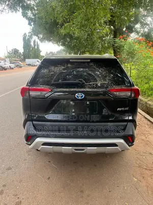 Toyota RAV4 2021 Black