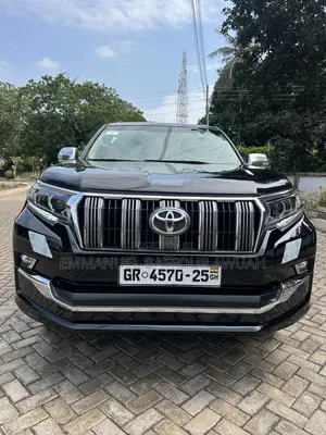 Toyota Land Cruiser Prado 2.7 i 2012 Black