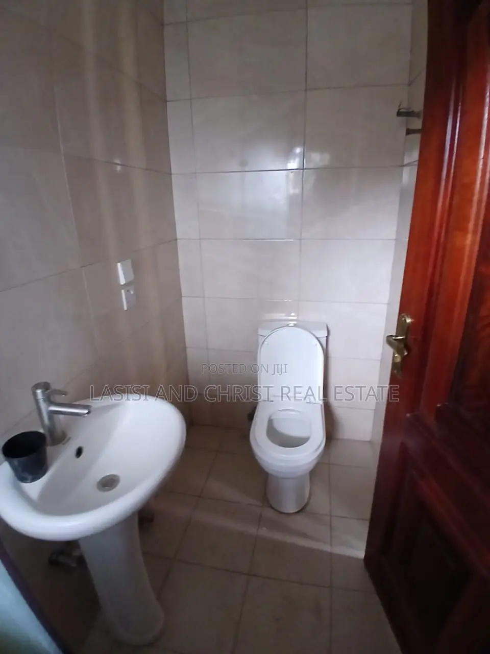 2bdrm Apartment in Lasisi And Christ, Amasaman for rent