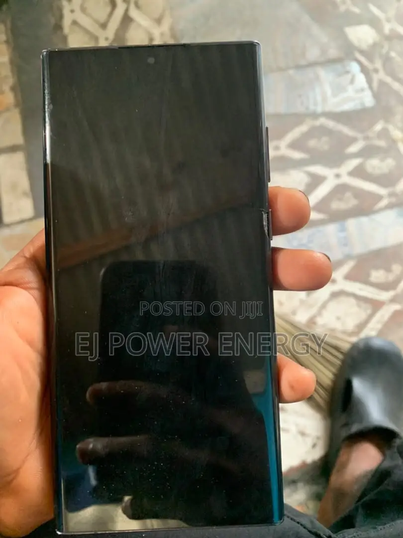All iPhone and Samsung Screens Replacement