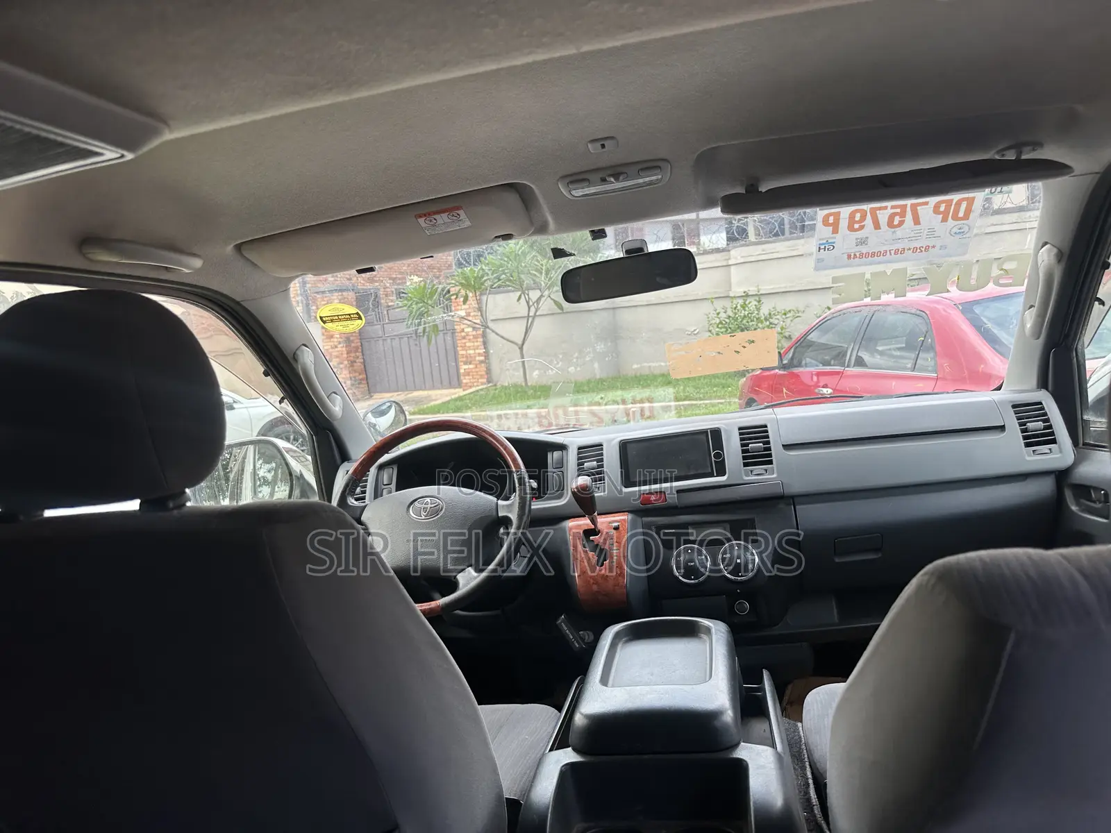 Toyota HiAce 2016 White