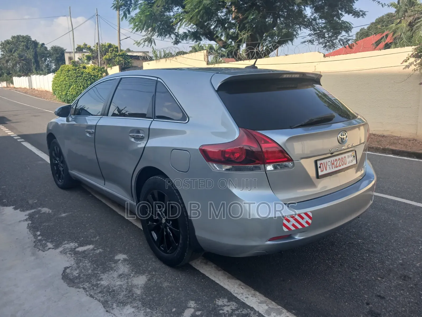 Toyota Venza XLE 4dr Wagon (2.7L 4cyl 6A) 2015 Silver