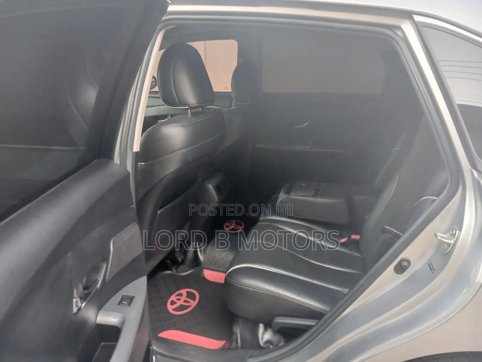 Toyota Venza XLE 4dr Wagon (2.7L 4cyl 6A) 2015 Silver