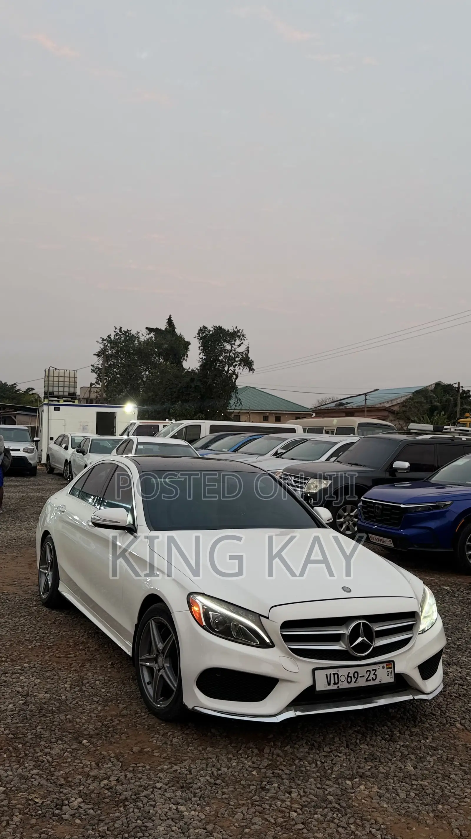 Mercedes-Benz C300 Luxury 4matic Sedan AWD (2.0L 4cyl 7A) 2017 White