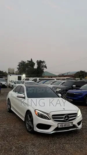 Mercedes-Benz C300 Luxury 4matic Sedan AWD (2.0L 4cyl 7A) 2017 White