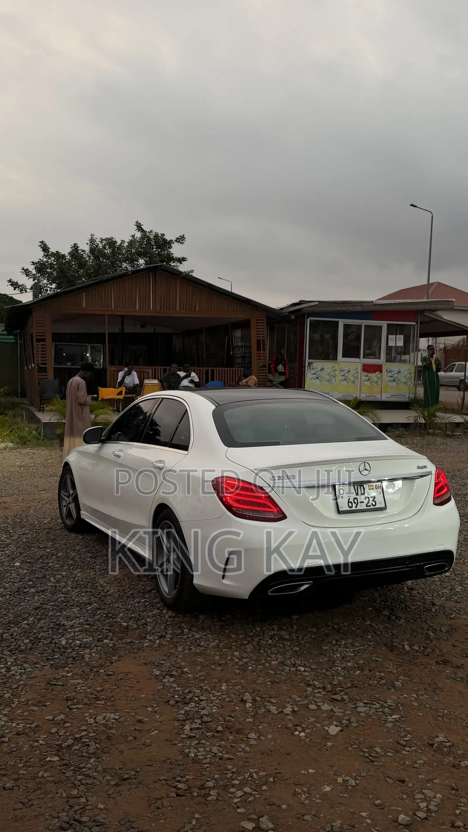 Mercedes-Benz C300 Luxury 4matic Sedan AWD (2.0L 4cyl 7A) 2017 White